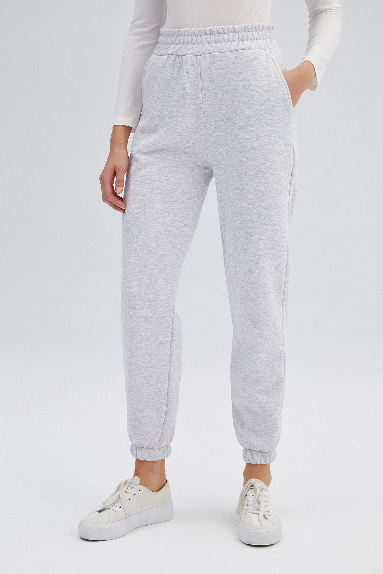 BASIC SWEATPANTS
