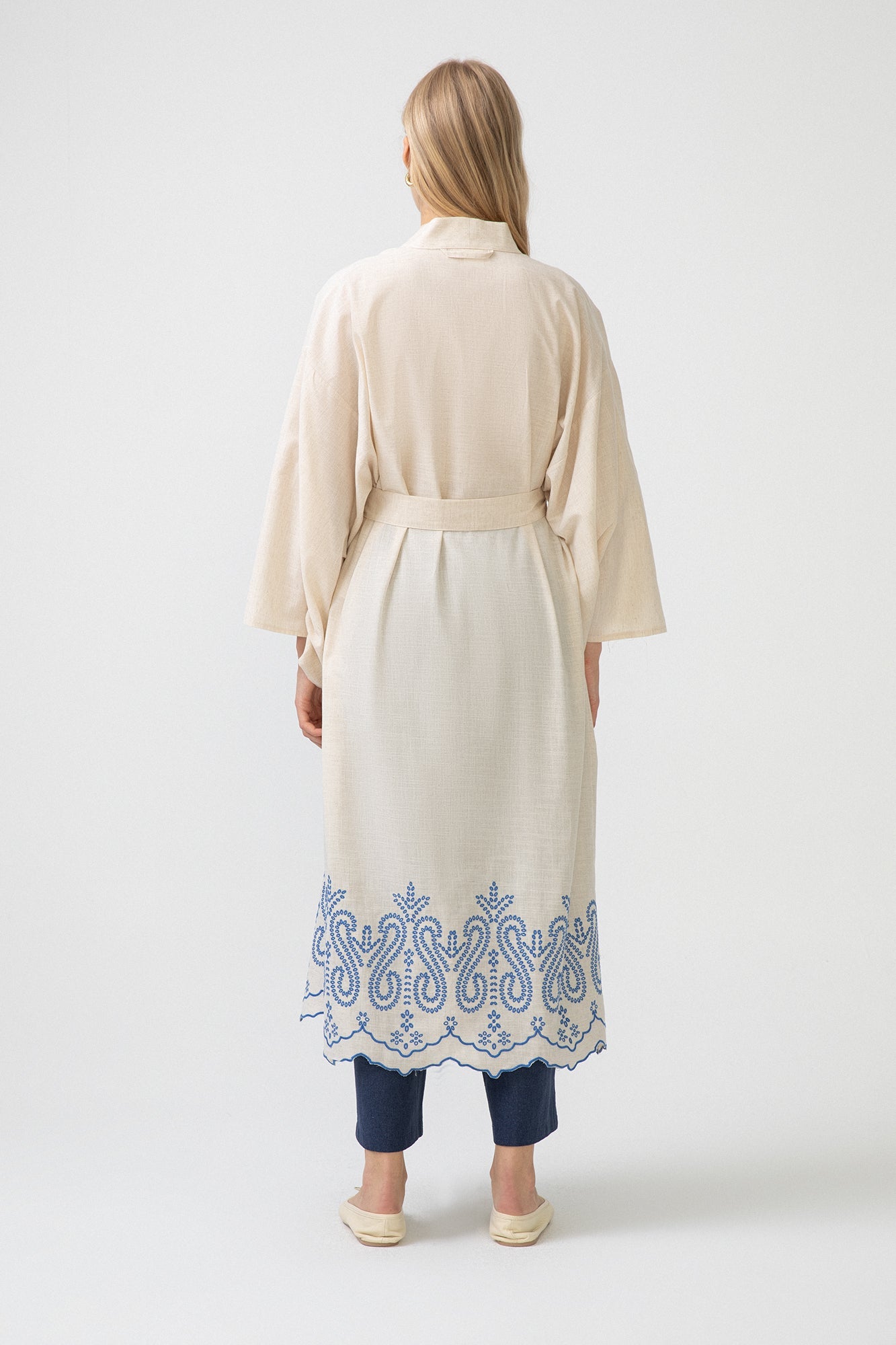 EMBROIDERED LINEN KIMONO