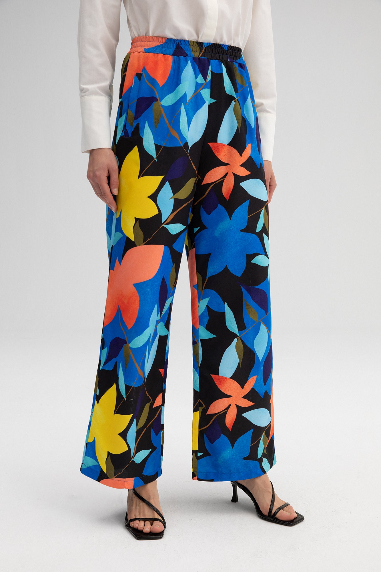 FLOWERED POPLIN TROUSERS