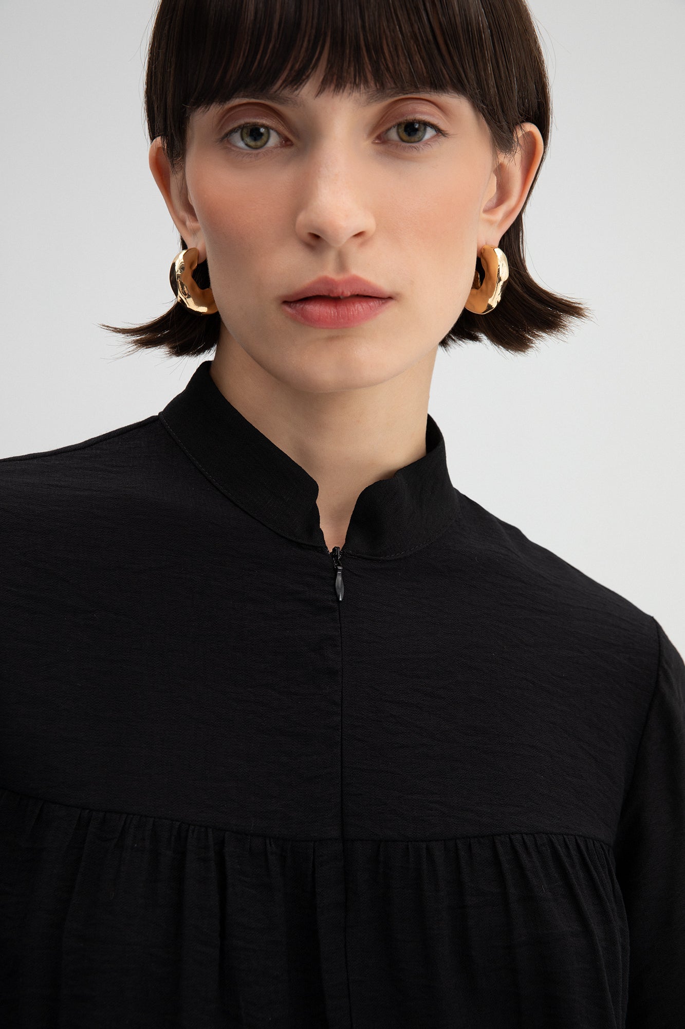 FRILLY TUNIC WITH NECKBAND