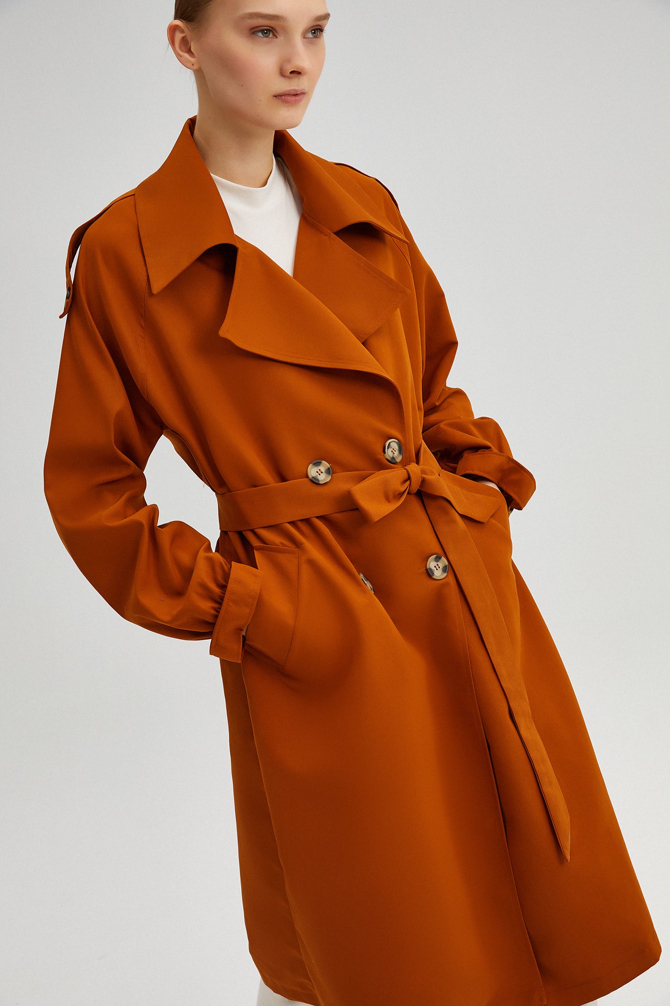 DOUBLE BREASTED TRENCHCOAT
