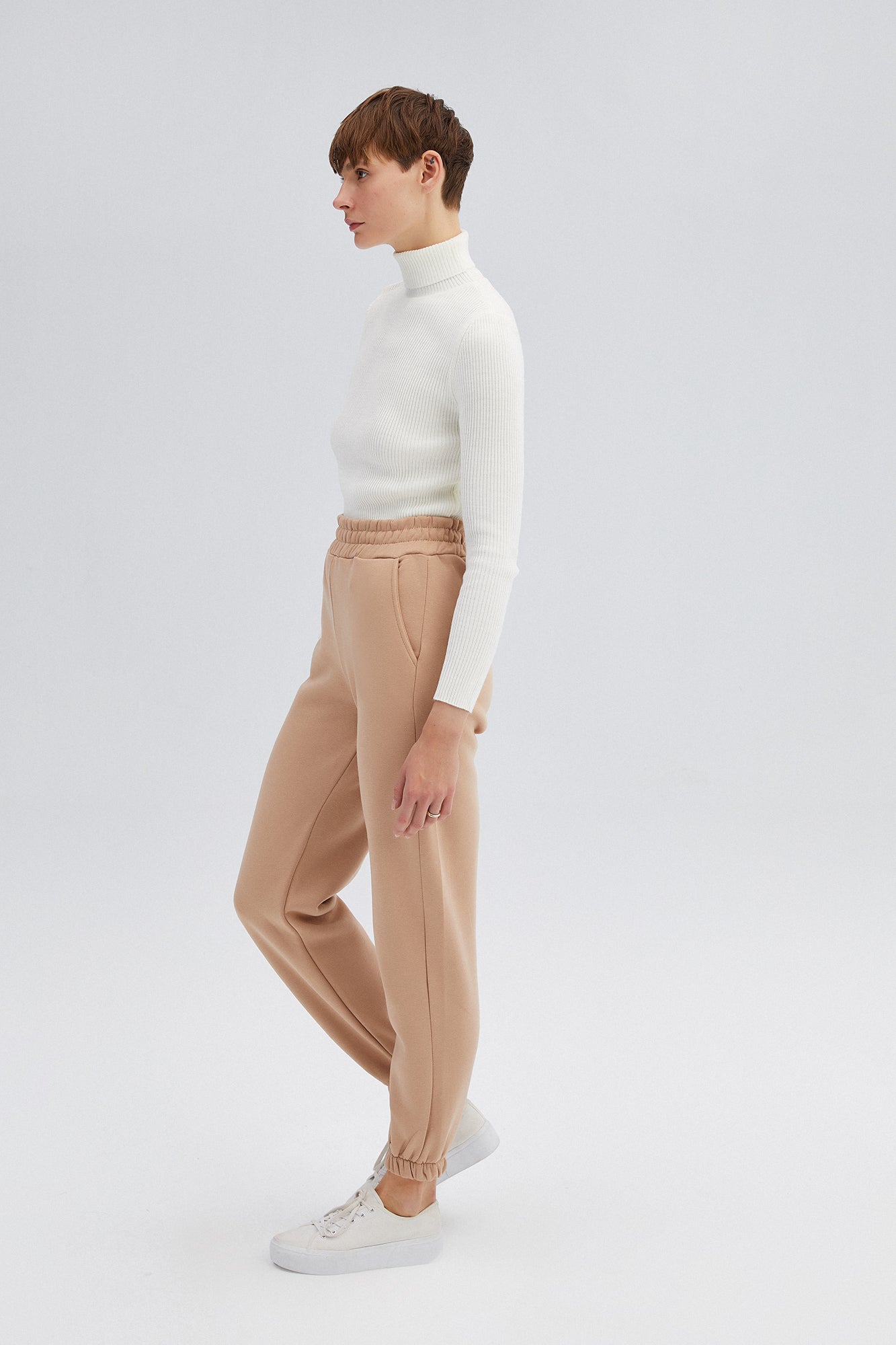 BASIC SWEATPANTS