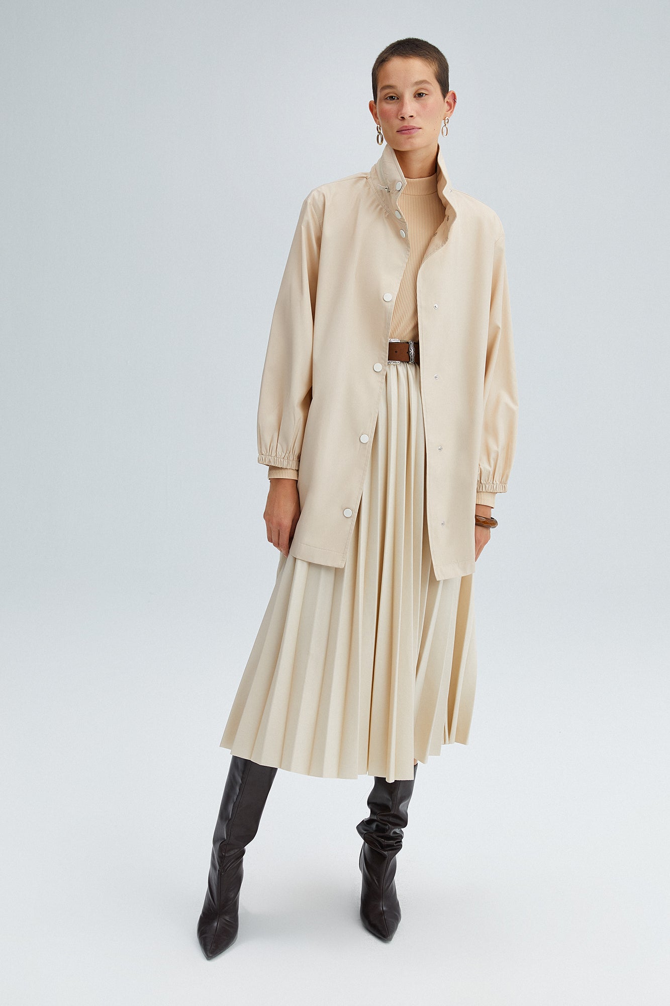 HOODED WINDBREAKER WITH NECKBAND