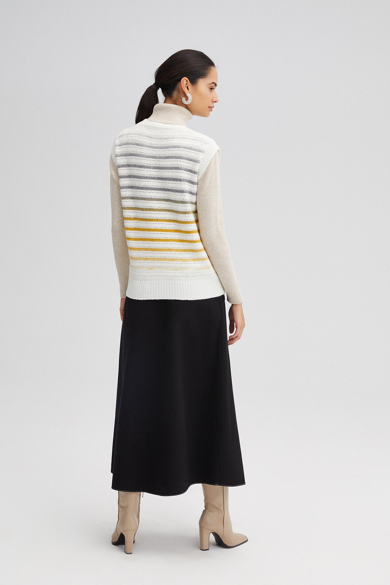 STRIPED KNIT SWEATER