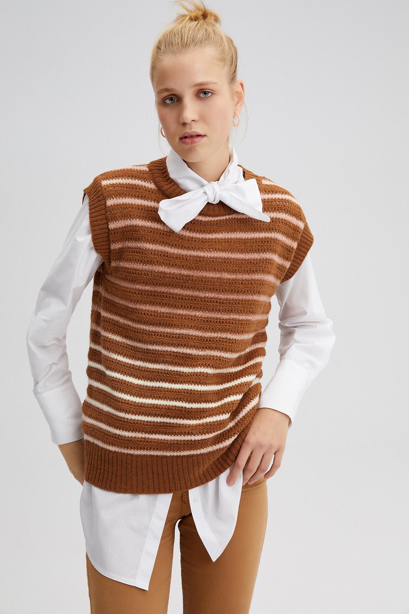 STRIPED KNIT SWEATER