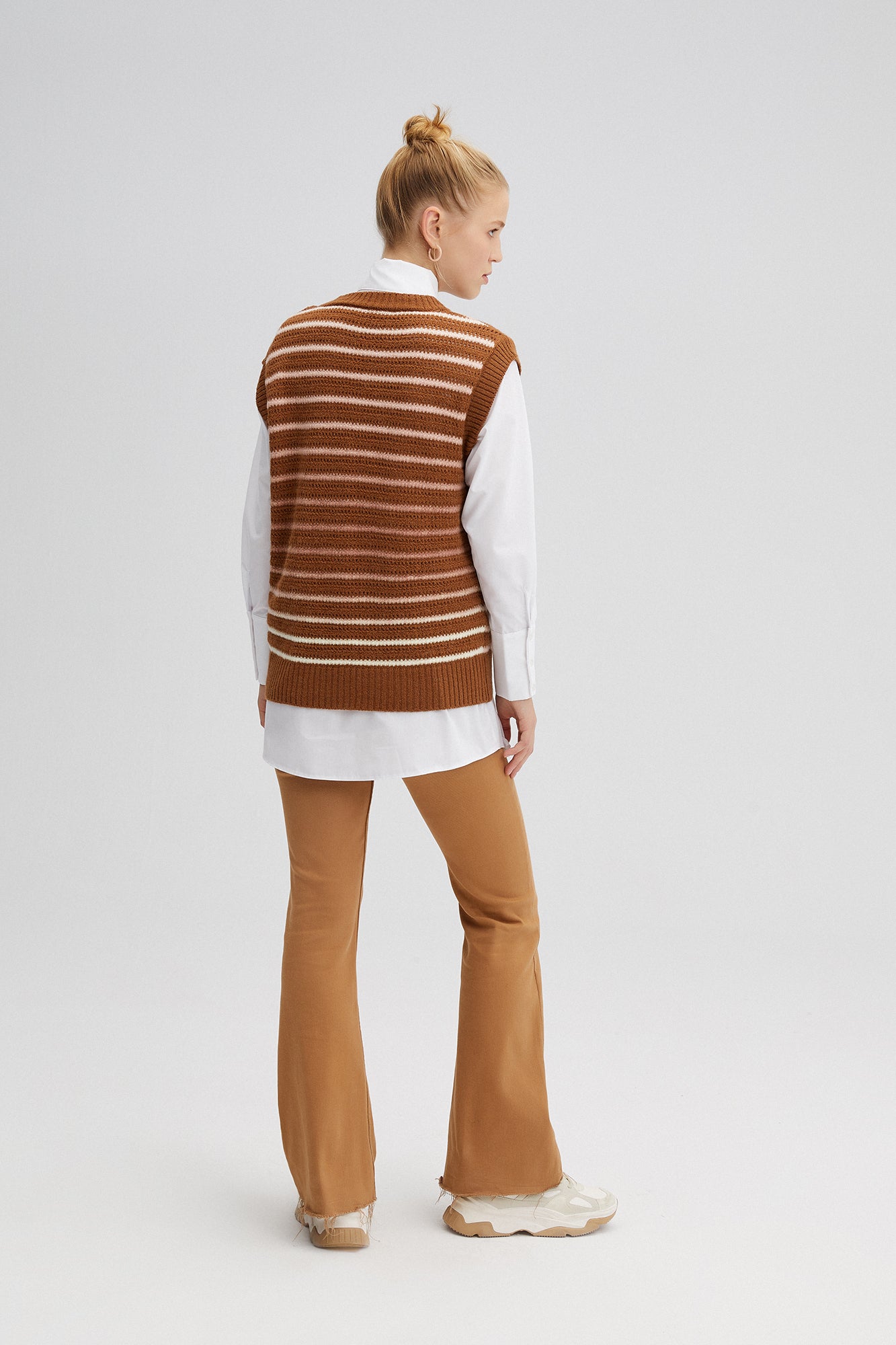 STRIPED KNIT SWEATER