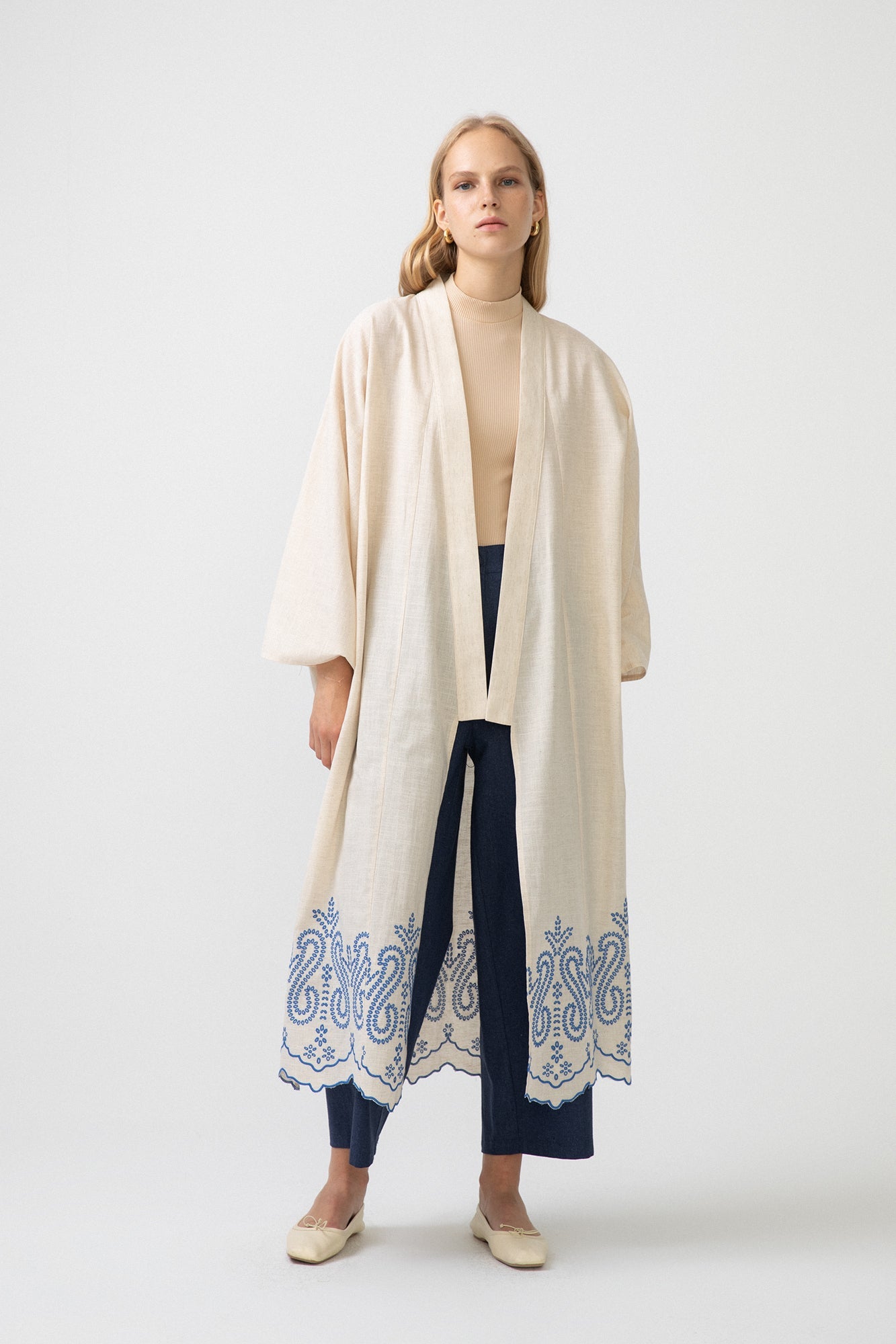 EMBROIDERED LINEN KIMONO