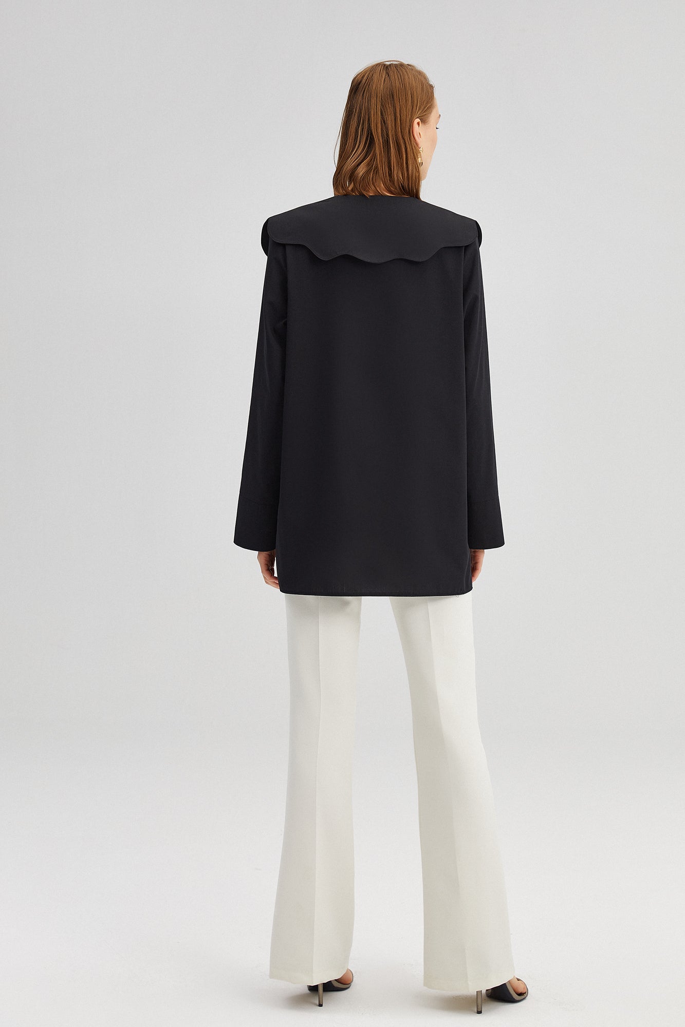 WIDE COLLAR POPLIN SHIRT