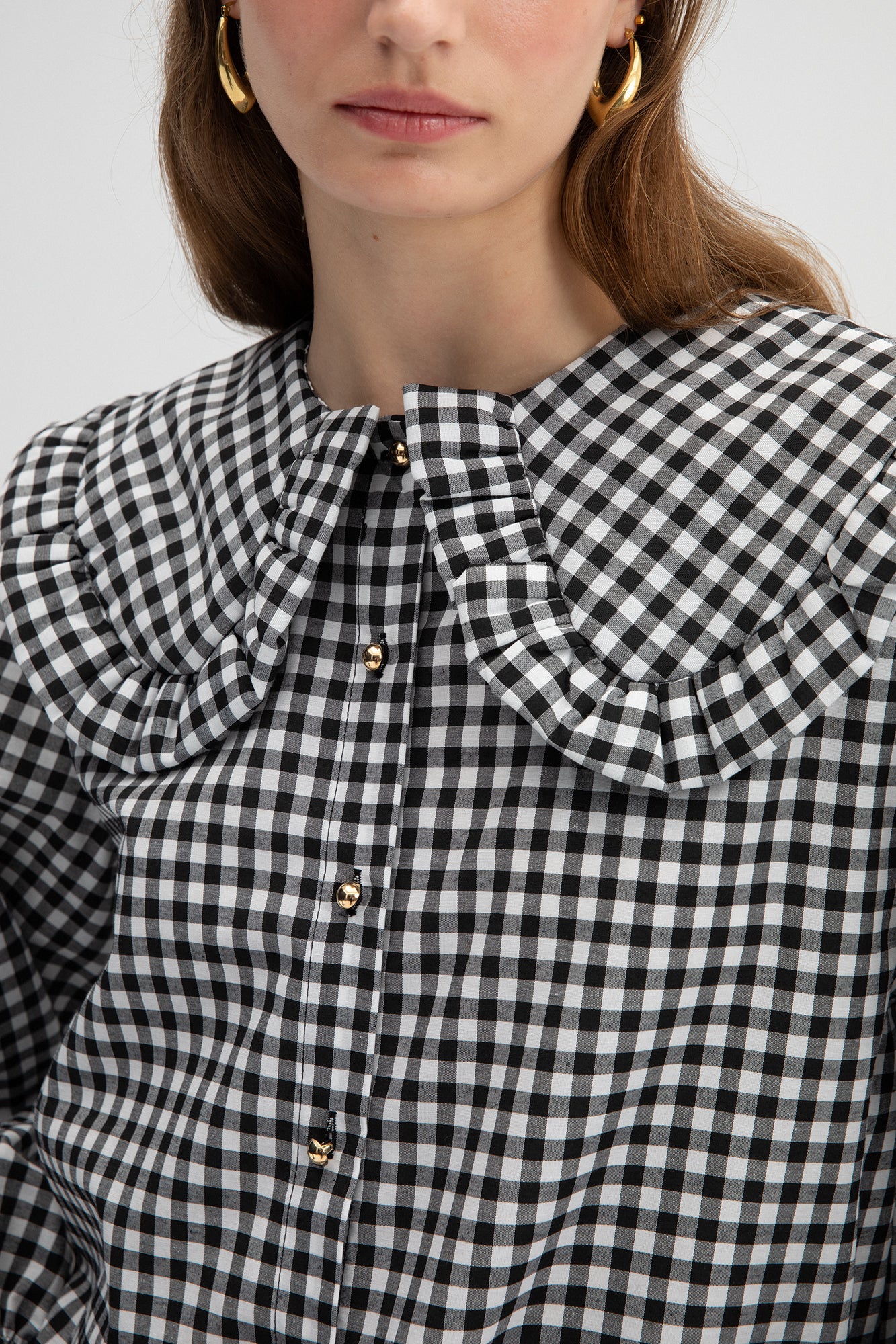 WIDE NECK GINGHAM SHIRT