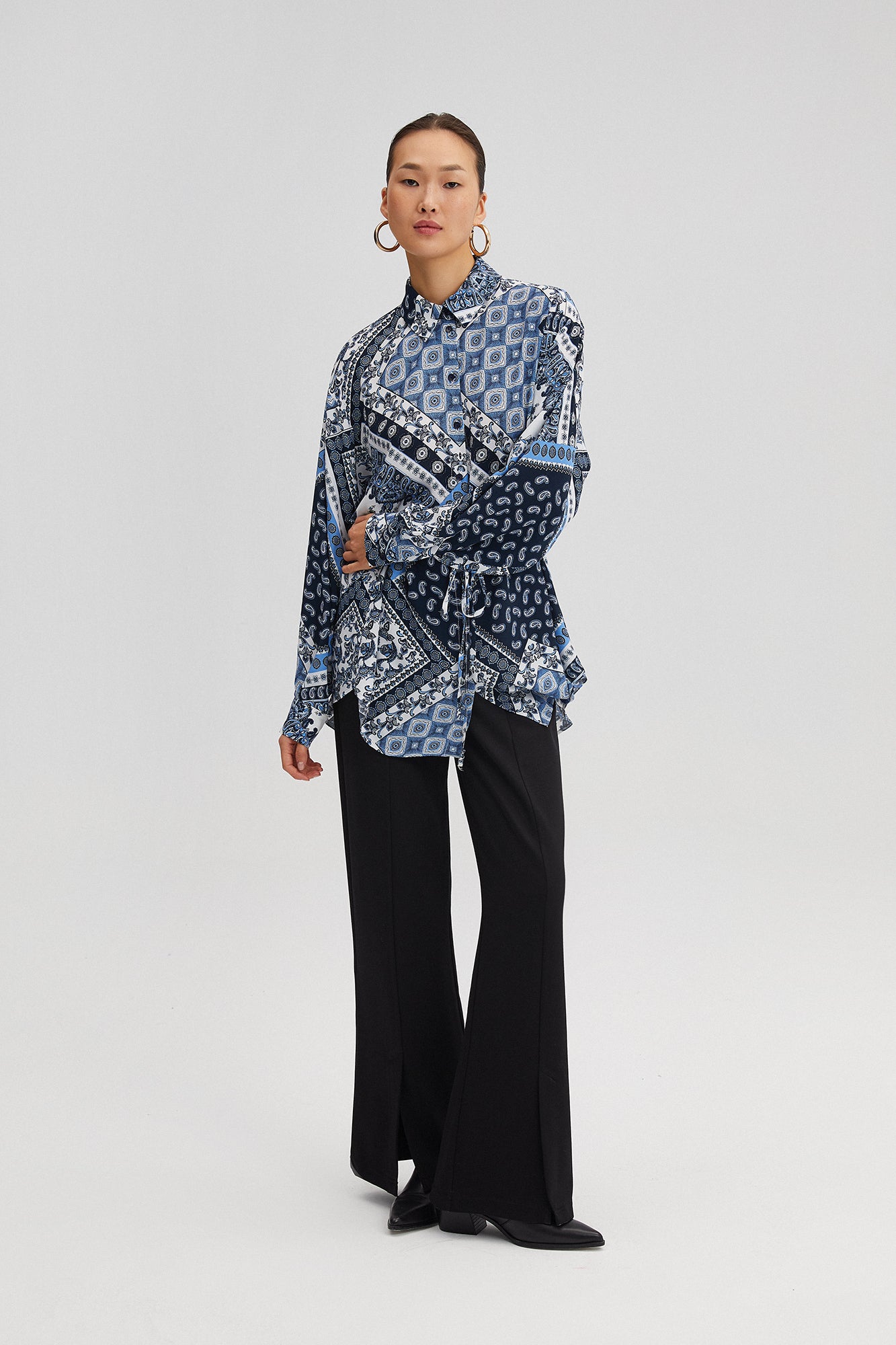 RIB BELTED PATTERNED SHIRT